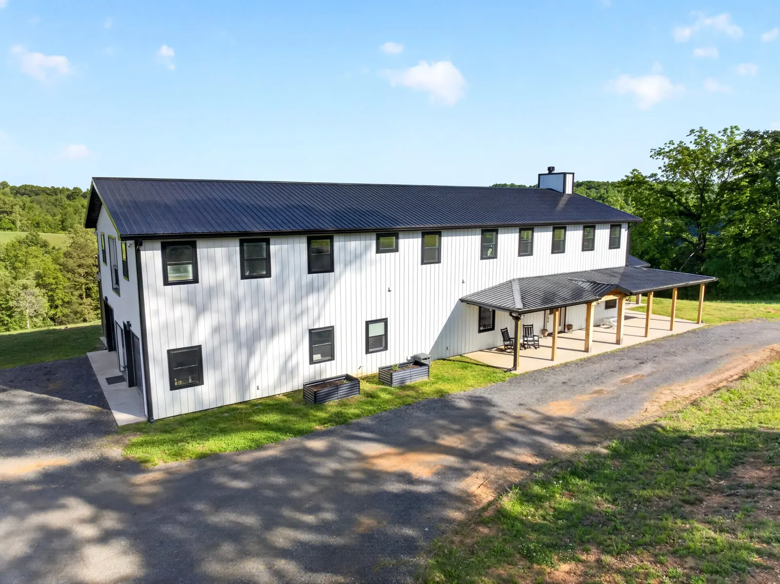 3485 Pinetree Cir